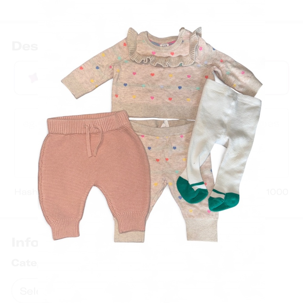 GAP Baby Outfit Set with Multicolor Hearts size 0-3 Months